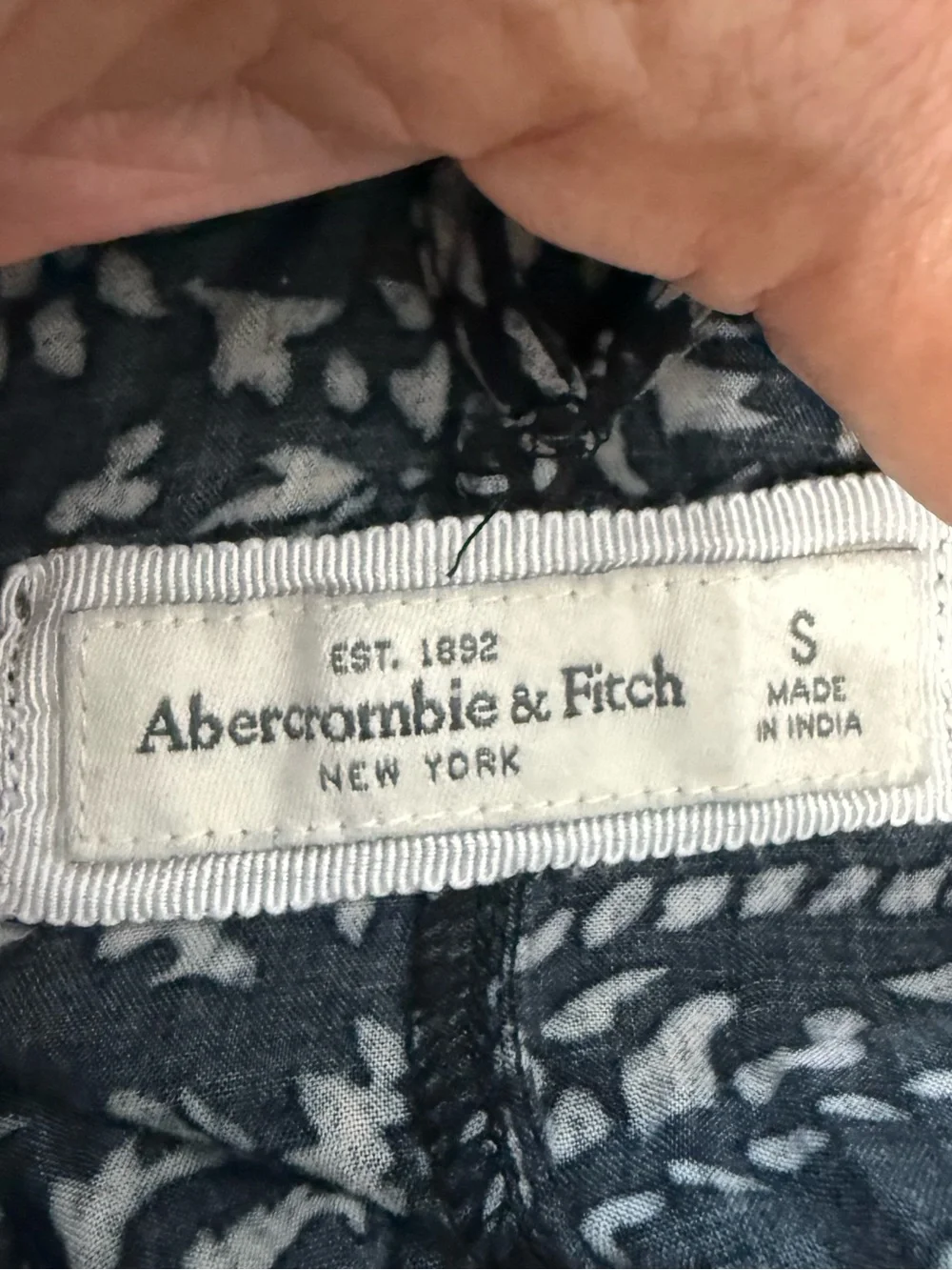 Abercrombie & Fitch casual elegant